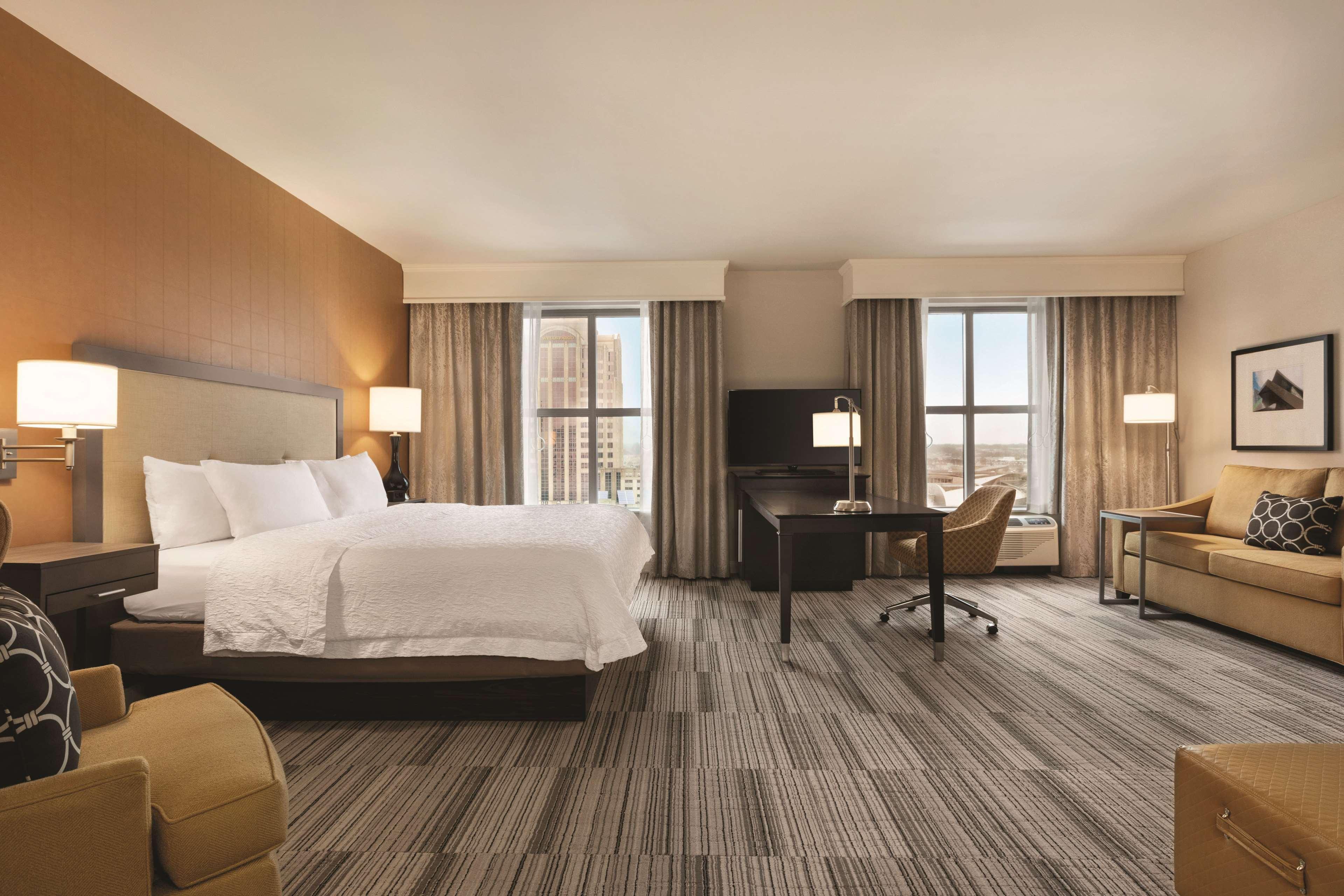 Hampton Inn & Suites - Roanoke-Downtown, Va Ngoại thất bức ảnh