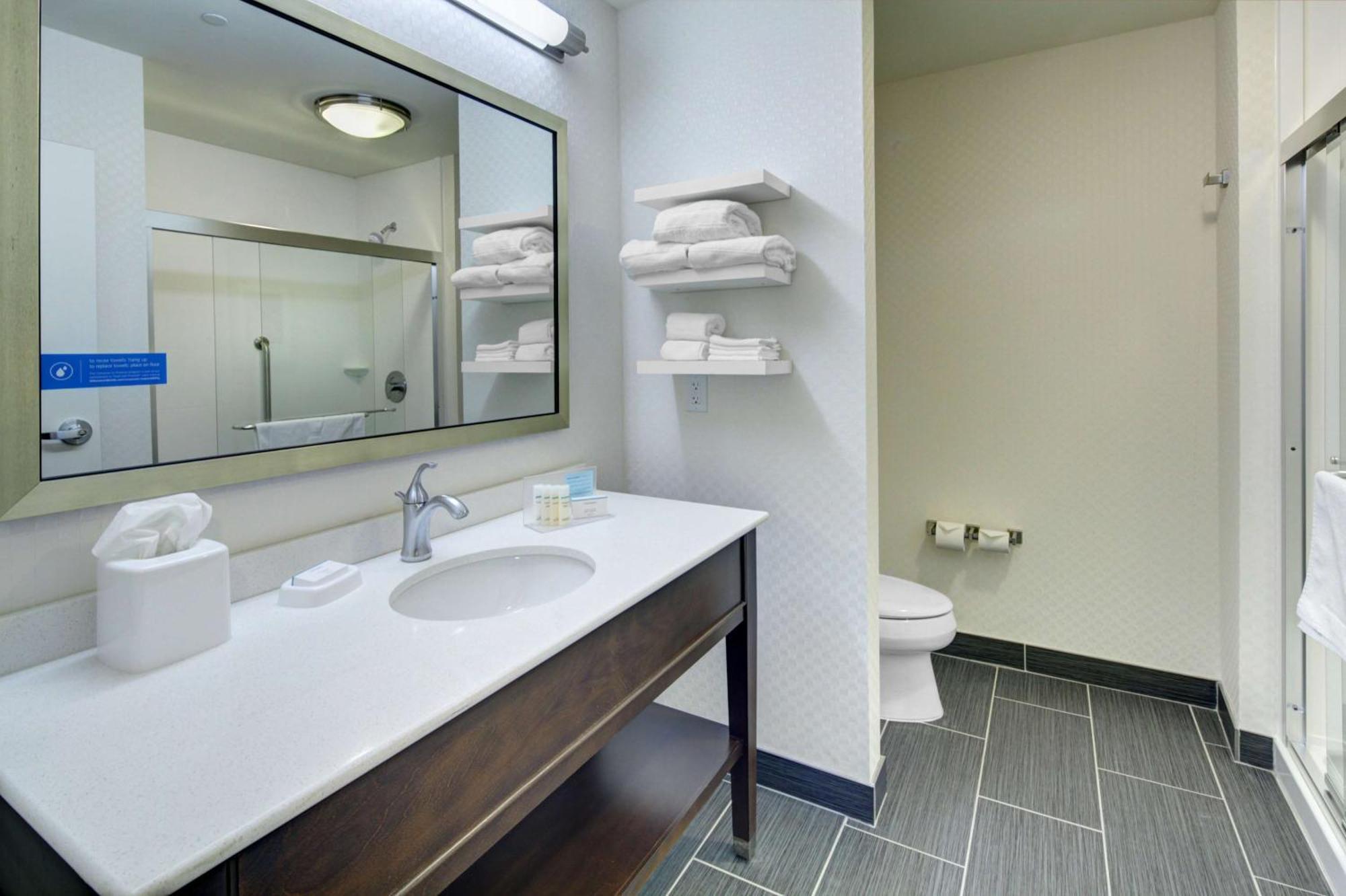 Hampton Inn & Suites - Roanoke-Downtown, Va Ngoại thất bức ảnh