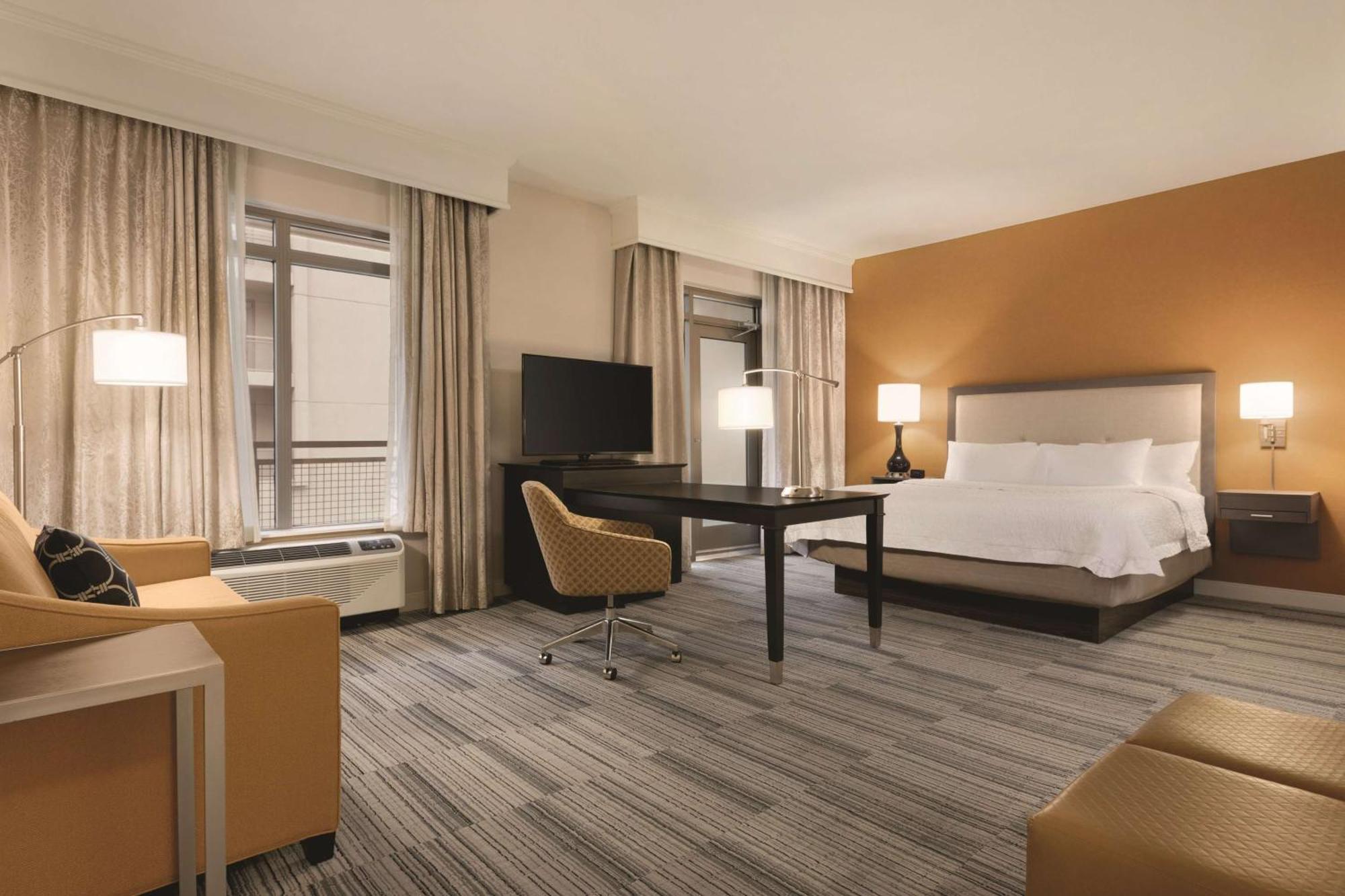 Hampton Inn & Suites - Roanoke-Downtown, Va Ngoại thất bức ảnh