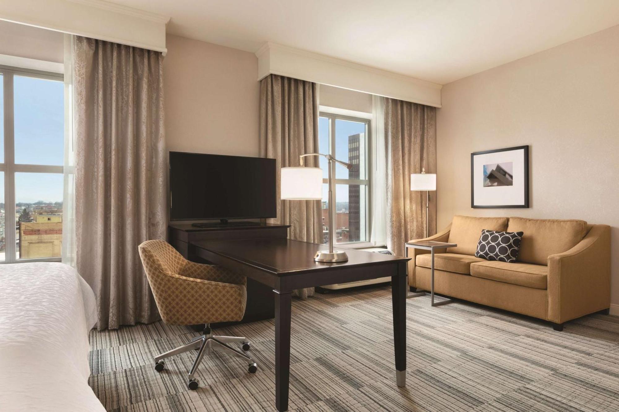 Hampton Inn & Suites - Roanoke-Downtown, Va Ngoại thất bức ảnh